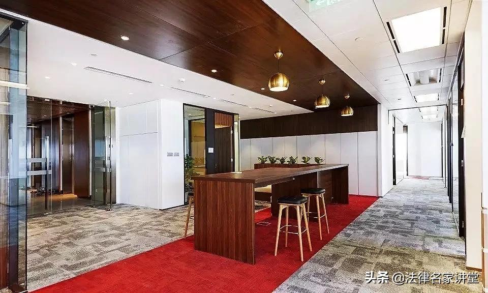 盘点那些颜值超高的警察,国内外顶尖律所