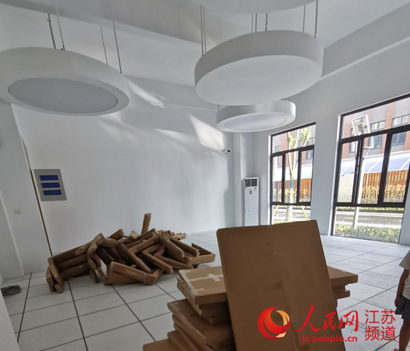 苏州吴江一小学被指未竣工即使用教育局称已具备开学条件