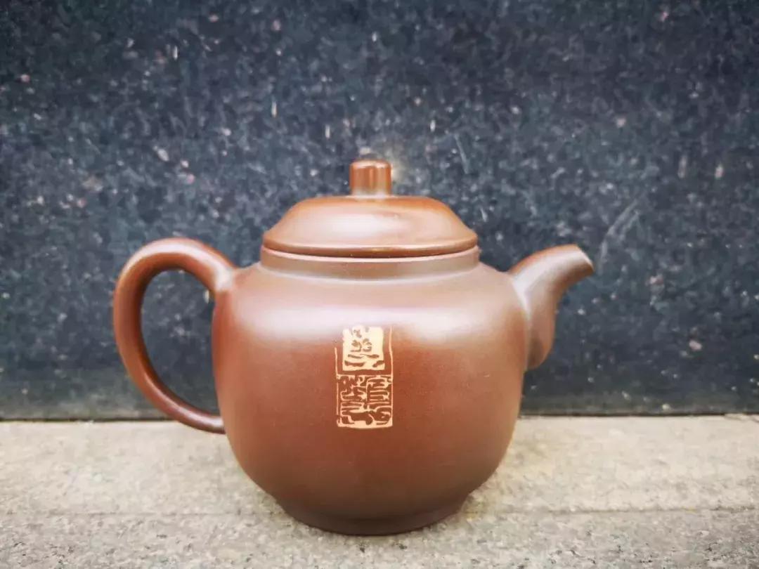 怎样挑选一把好的紫陶壶,怎样选购建水紫陶