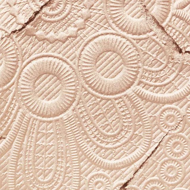 黑五美妆盛宴,最值得尝试的美妆新品清单