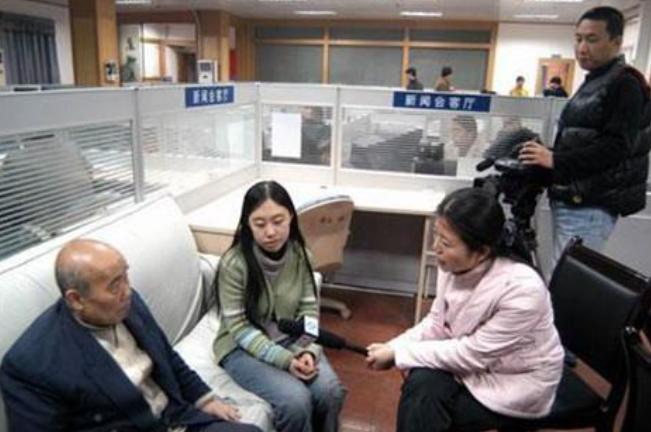 14年过去了，那个为追星致父亲跳海自杀的杨丽娟，现状如何？