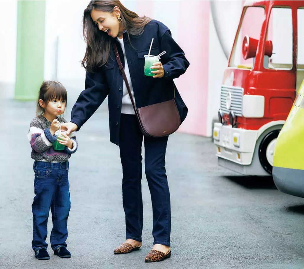 温暖与性感兼收，我的冬日足下时尚就是这样任性