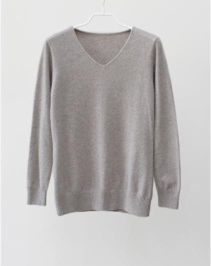 杏色毛衣穿搭女秋冬,冬天的毛衣怎么穿更好看