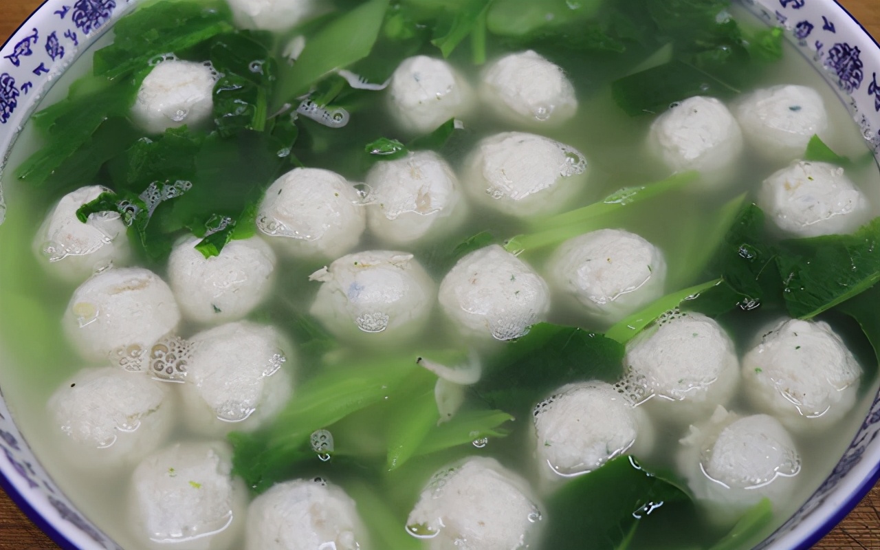 鸡肉丸子汤减脂吃多了,丸子汤晚餐