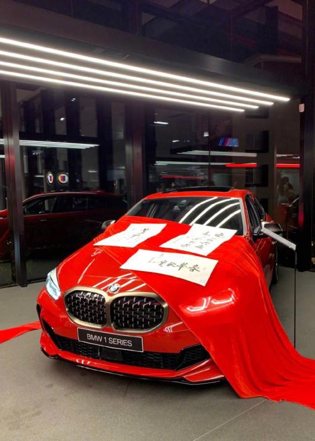 刘晓庆书法一字千金,刘晓庆近期书法