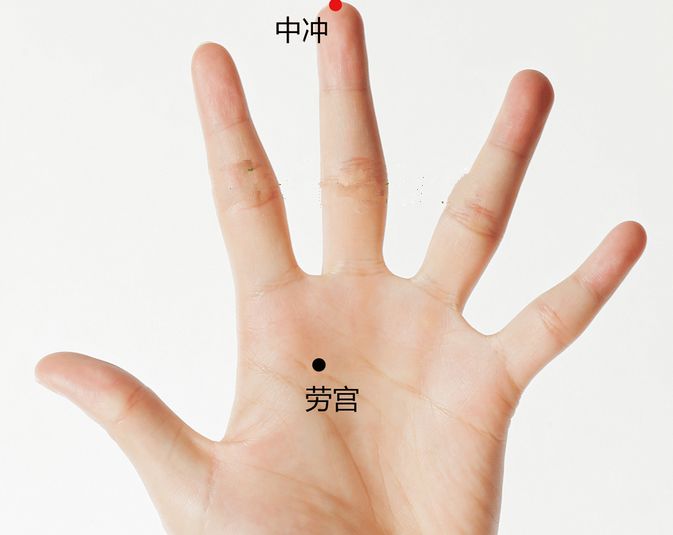 经常熬夜玩手机眼睛会变小吗,每天熬夜玩手机眼睛发黄