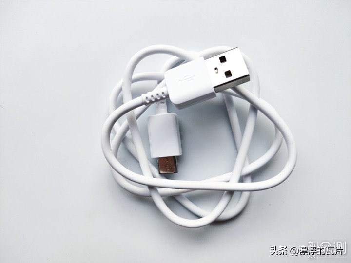 三星galaxya8s,三星galaxya8s评测