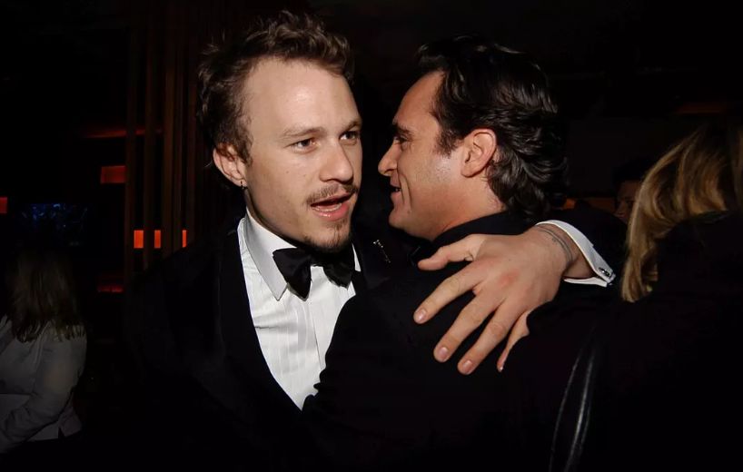 开局9.7，全世界都为这个疯子鼓掌