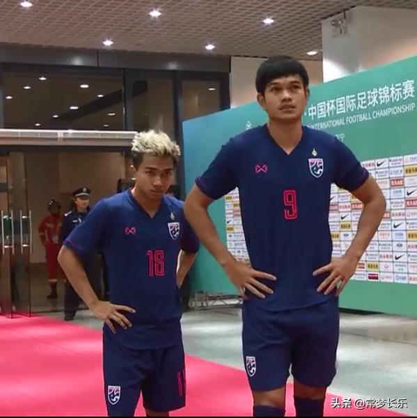 卡纳瓦罗玩火*焚自**，大幕刚拉开就准备倒数，里大爷还是你大爷！？