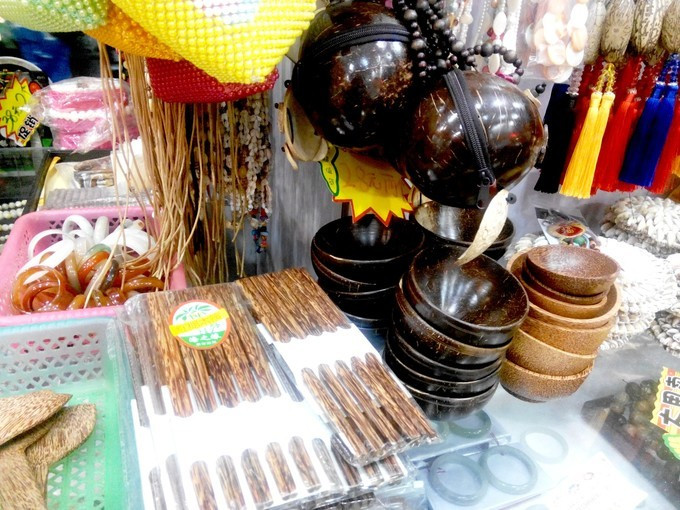 去热带的岛屿游泳,去热带旅行