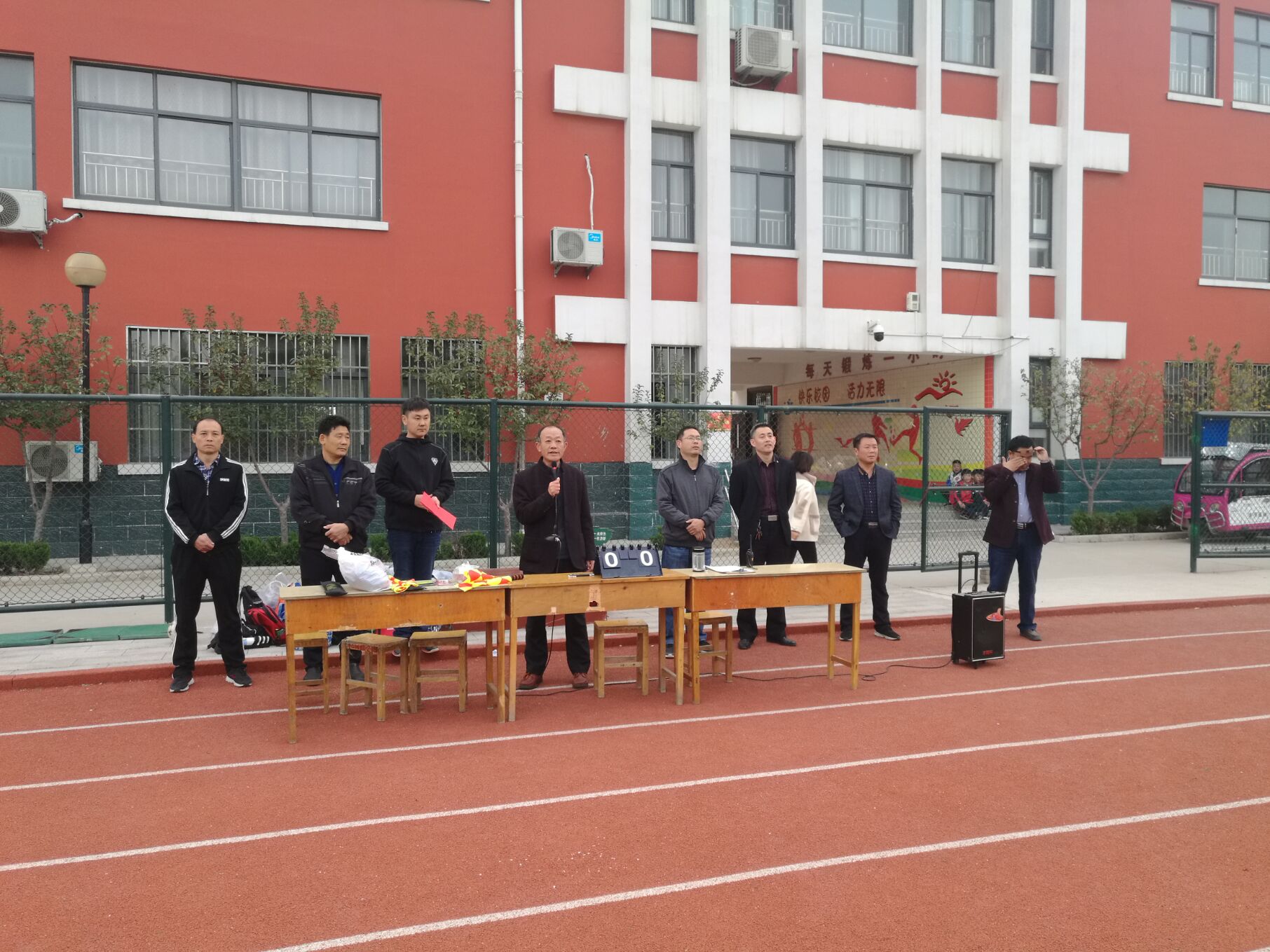 驰骋绿茵场足球争霸,驰骋绿茵场少年梦飞扬