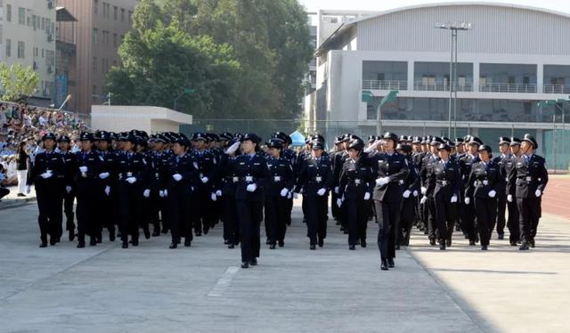 广东能考公务员的专科院校,适合考公务员的广东民办本科学校