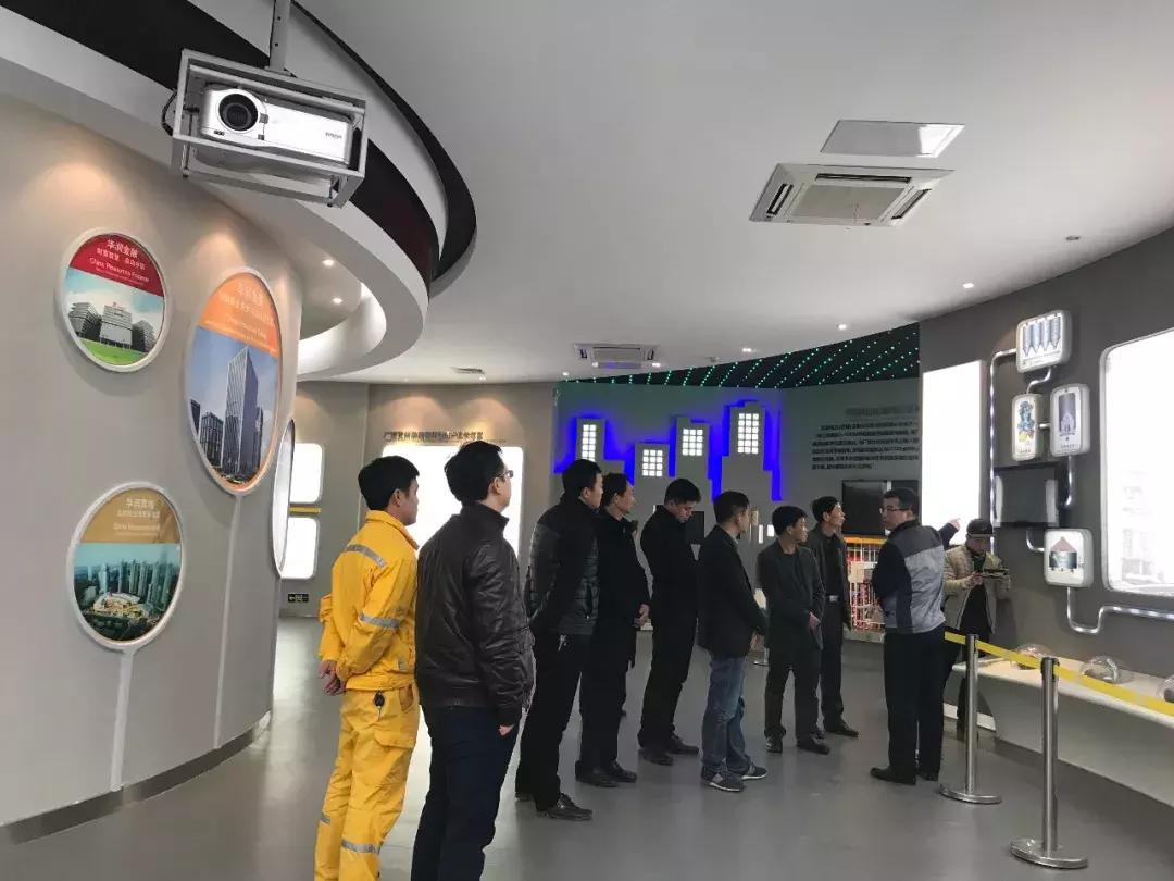 北新建材邱洪简介,北新建材邱洪