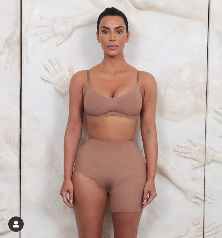 臀神卡戴珊,卡戴珊显瘦神裤