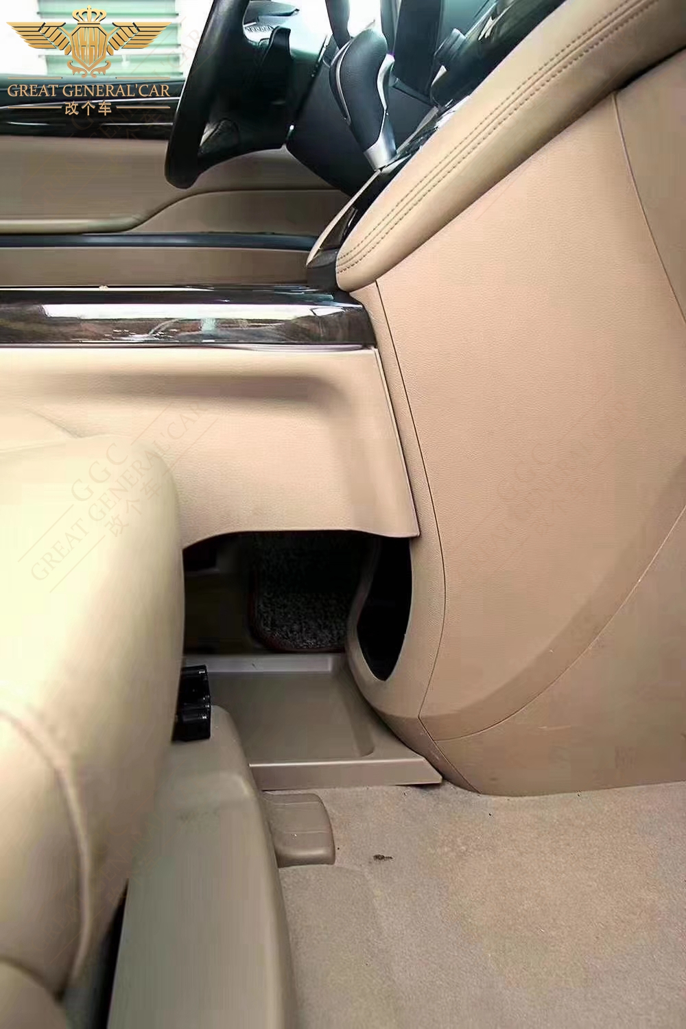 别克gl8改装谁改的最好,别克gl8商务车扶手箱改装效果