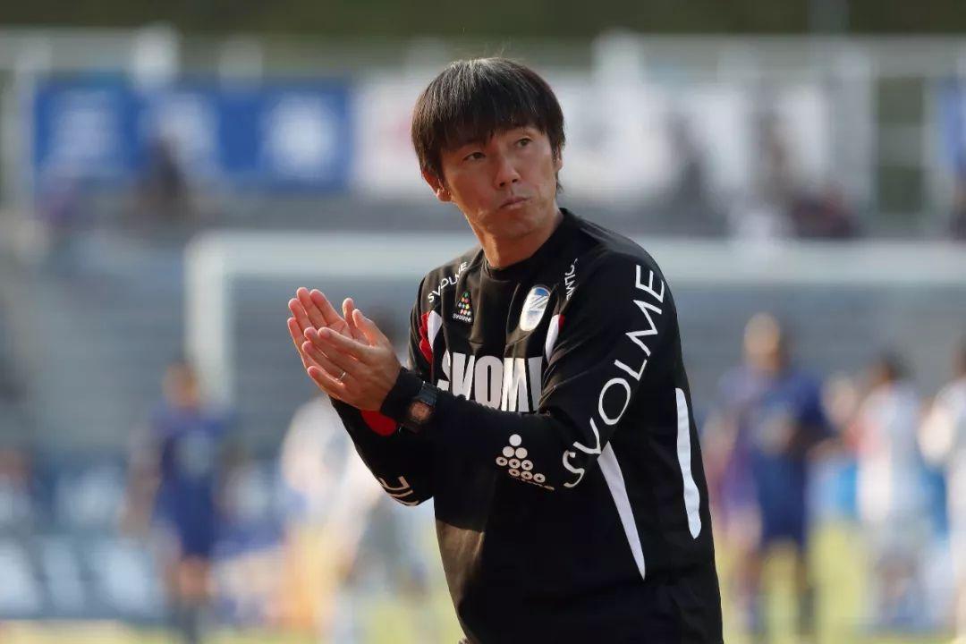 02年日本左后卫,23年前日本队