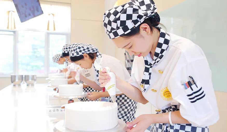 为什么学烘焙？这些原因里会有一个戳中你的心