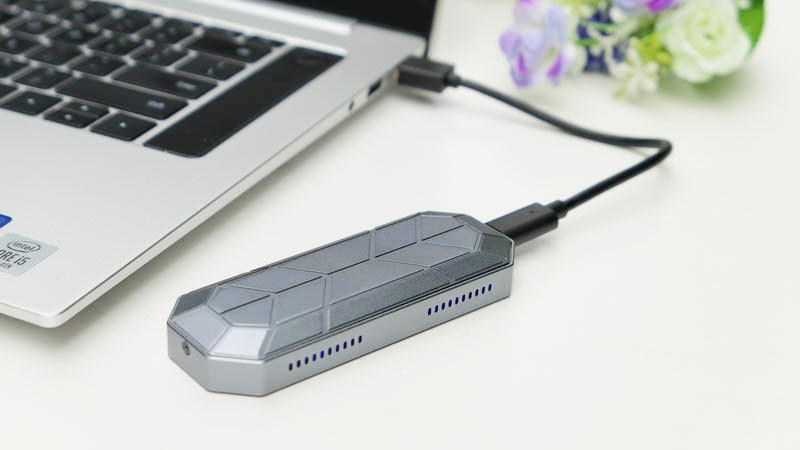 狂野飙速,orico炫彩硬盘盒