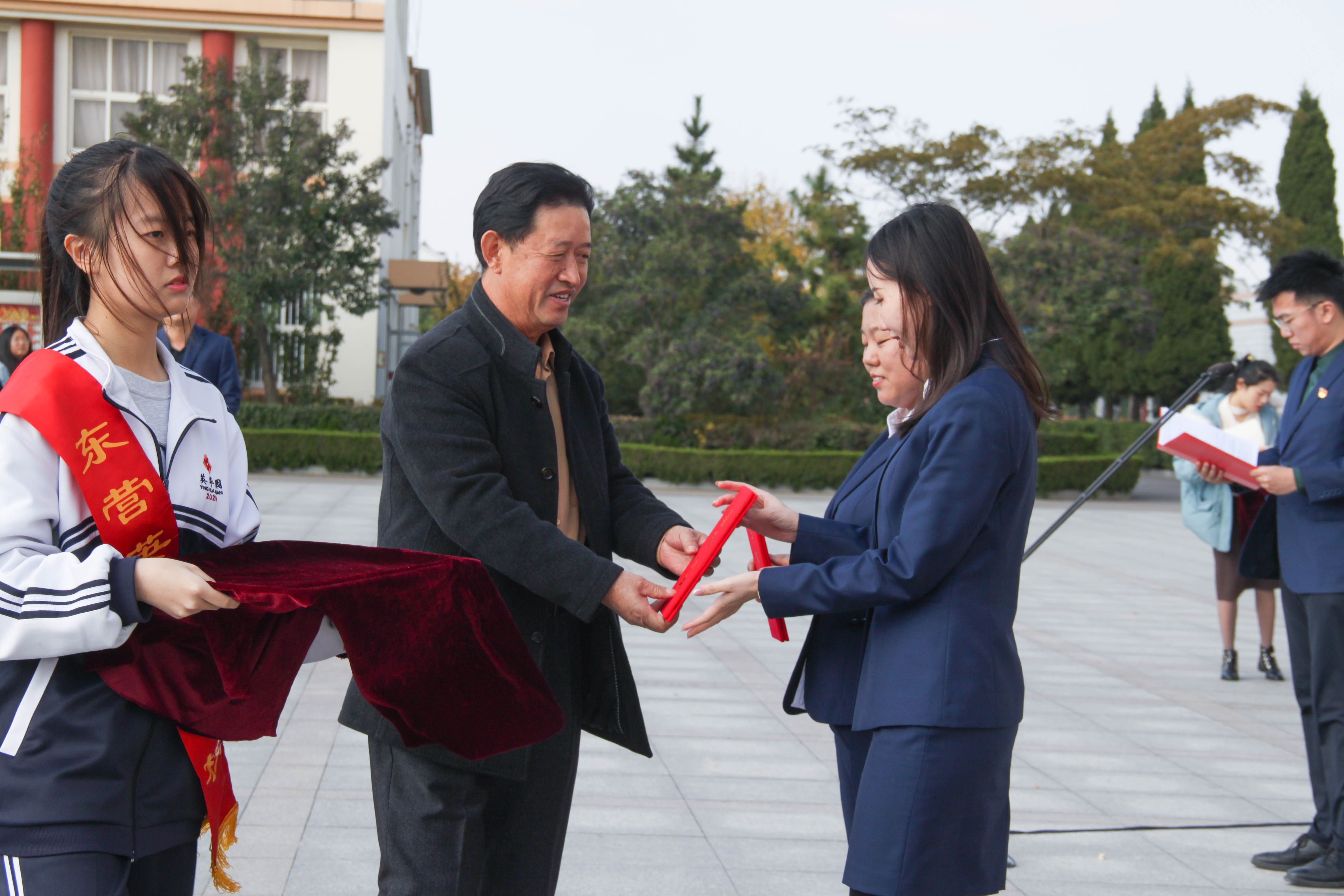 鑻卞崕鍥崌鍥芥棗,鏃楀笢椋樻壃瀹屾暣鐗堝辜鍎垮洯