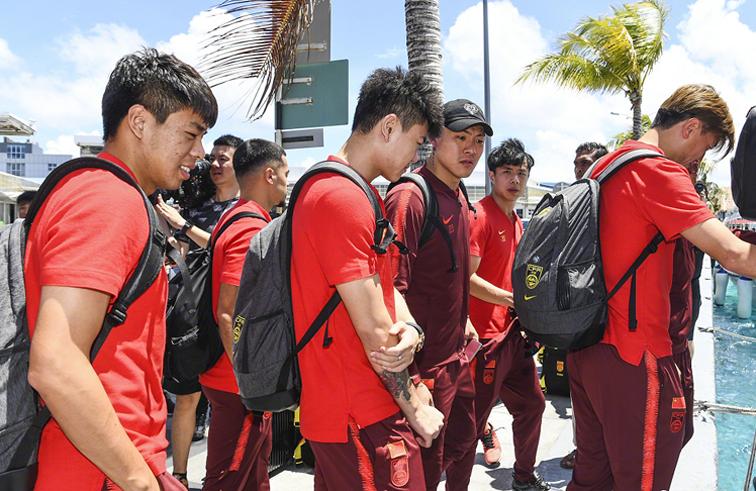 何宇鹏大连一方客场 (何宇鹏大连热身赛)