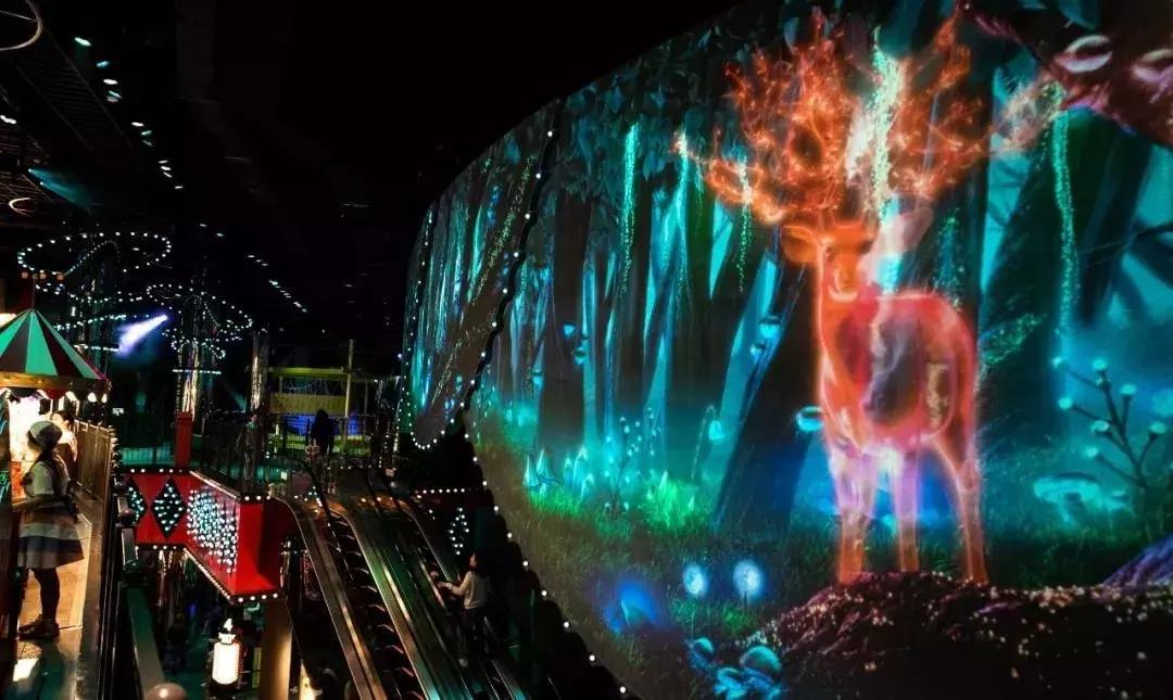 沉浸式乐园强势来袭游客“刷刷刷”不停