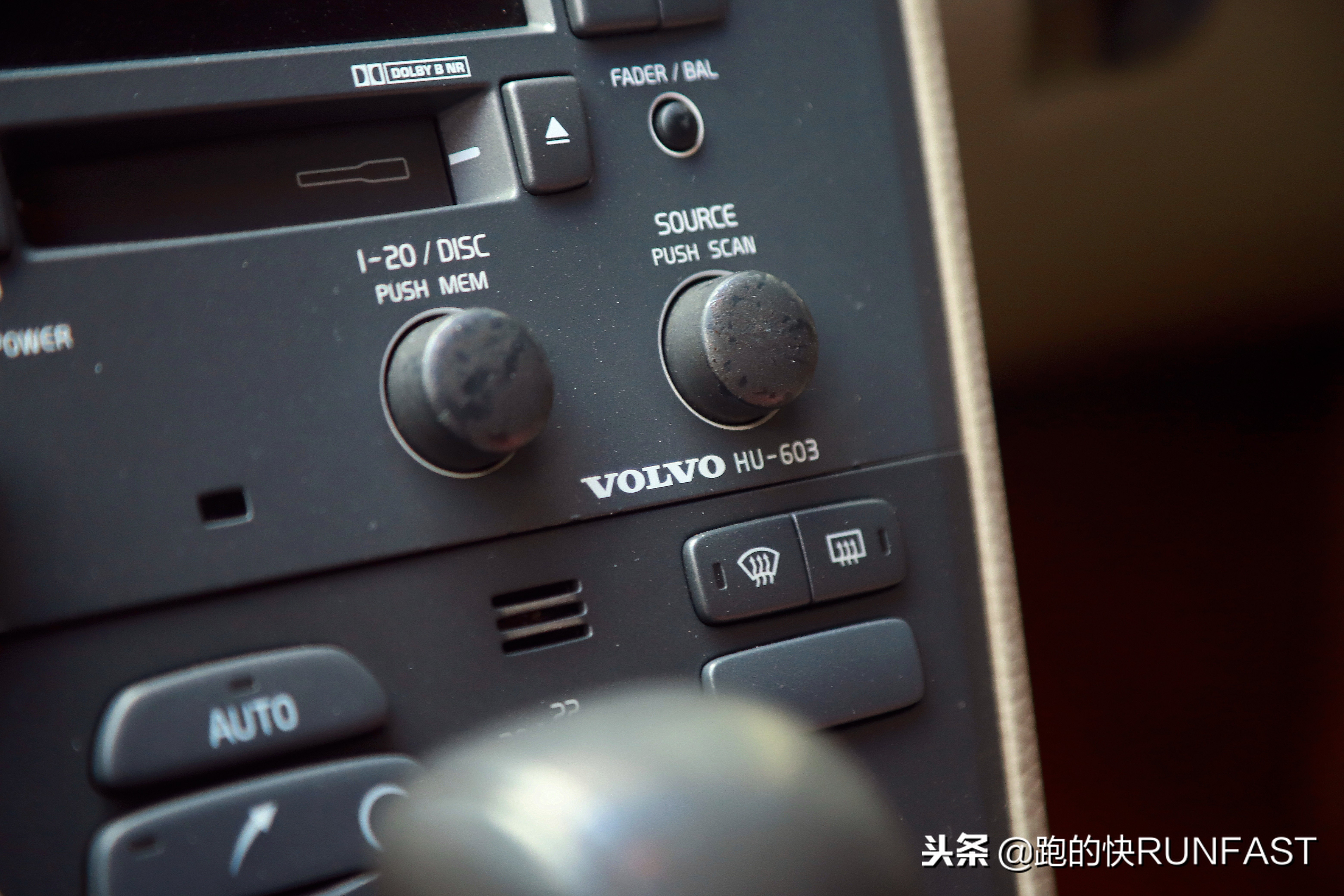 沃尔沃v60和xc60选哪个,沃尔沃xc60与v60有啥区别