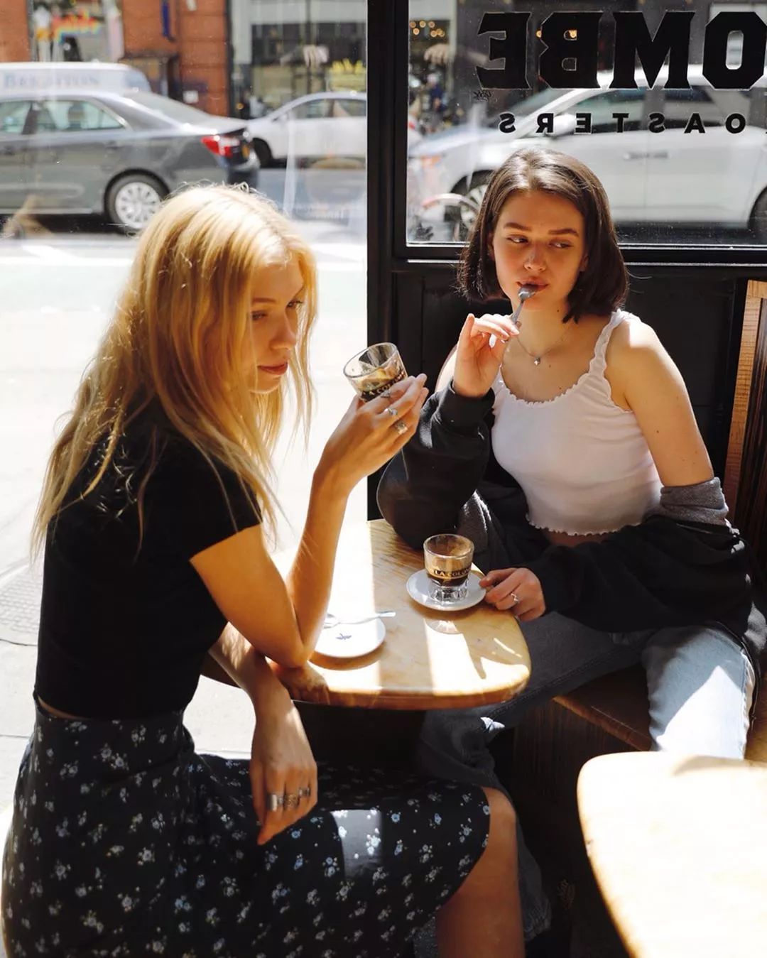 娱乐圈的小花有哪些,娱乐圈里的小花