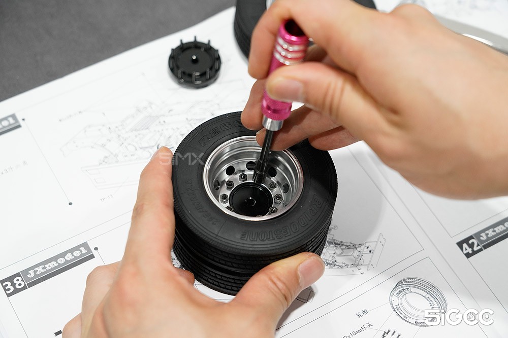 组装f2000拖头,组装f2000卡车模型