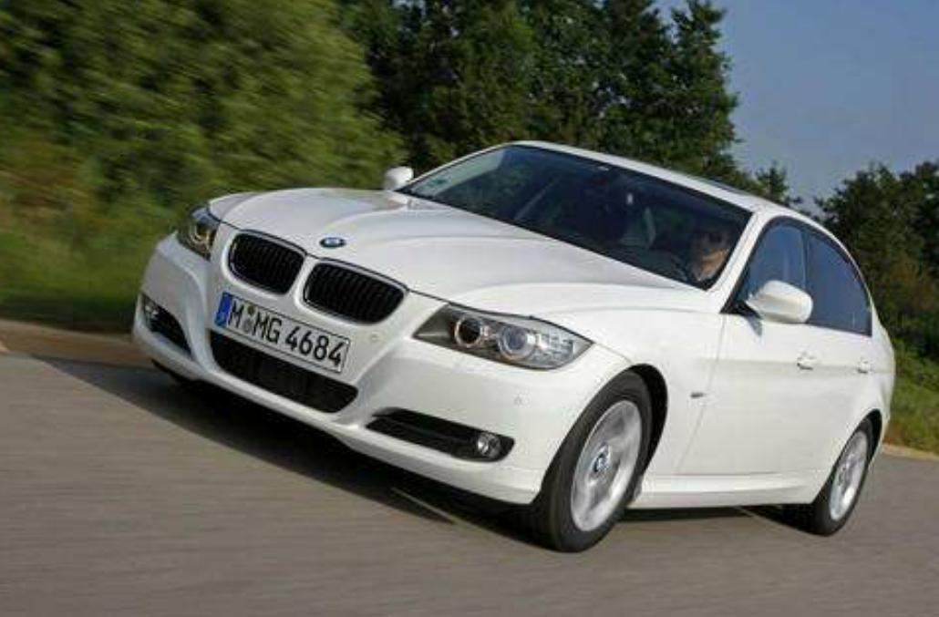 买宝马3系的都是什么人,宝马3系和3系gt哪个保值