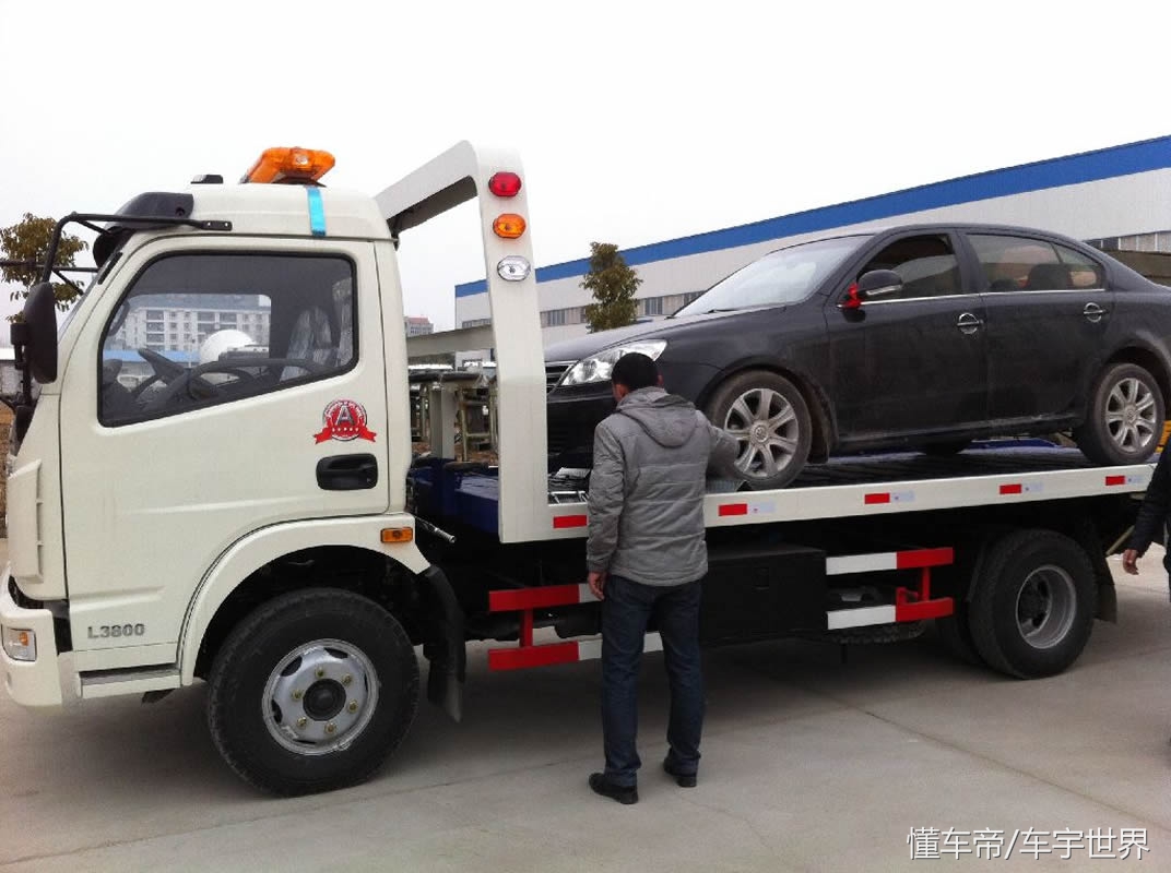 汽车乱停堵路怎么解决,别的车乱停