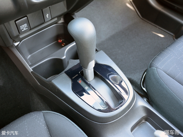 e2适合女生代步通勤小型车推荐,经济实用小型车推荐