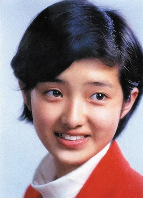 山口百惠为什么让人们念念不忘,山口百惠漂亮吗