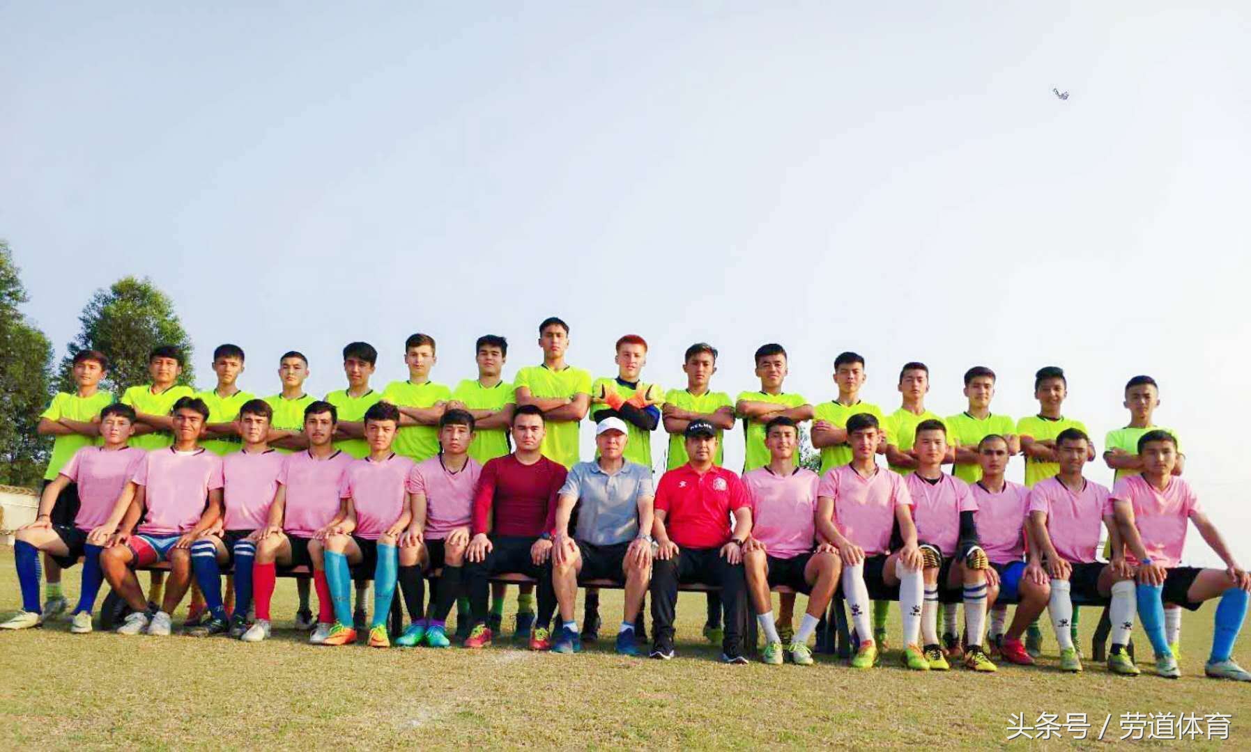 上演青春风暴的中甲天山雪豹，正在为*疆新**足球谋未来