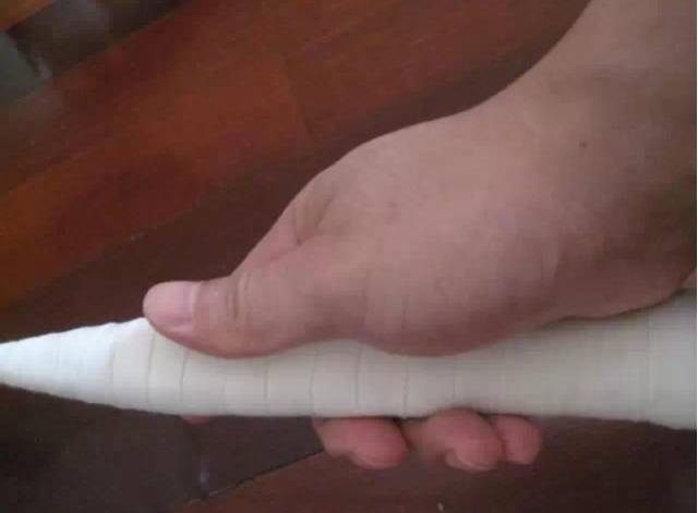 羽毛球握拍正手与反手李教练,羽毛球正手和反手发球动作视频