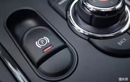 高速120刹车失灵怎么解决,高速刹车突然失灵正确处理方法