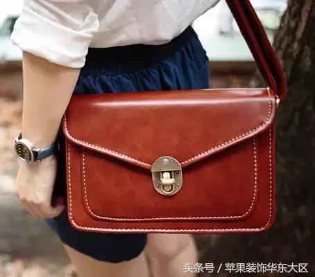 皮包染色了怎么清洗的最佳方法,白色皮包被黑色衣服染色了怎么办