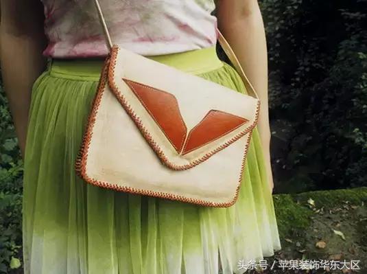 皮包染色了怎么清洗的最佳方法,白色皮包被黑色衣服染色了怎么办