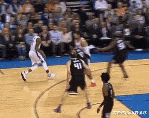 一步过掉皮尔斯隔扣加内特,一步过掉哈登单手上篮