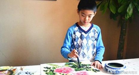要不要给孩子报手工兴趣班,要不要给孩子报名创意美术