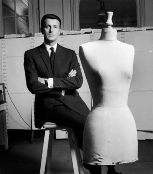 纪梵希哪年离世的,纪梵希死亡色号