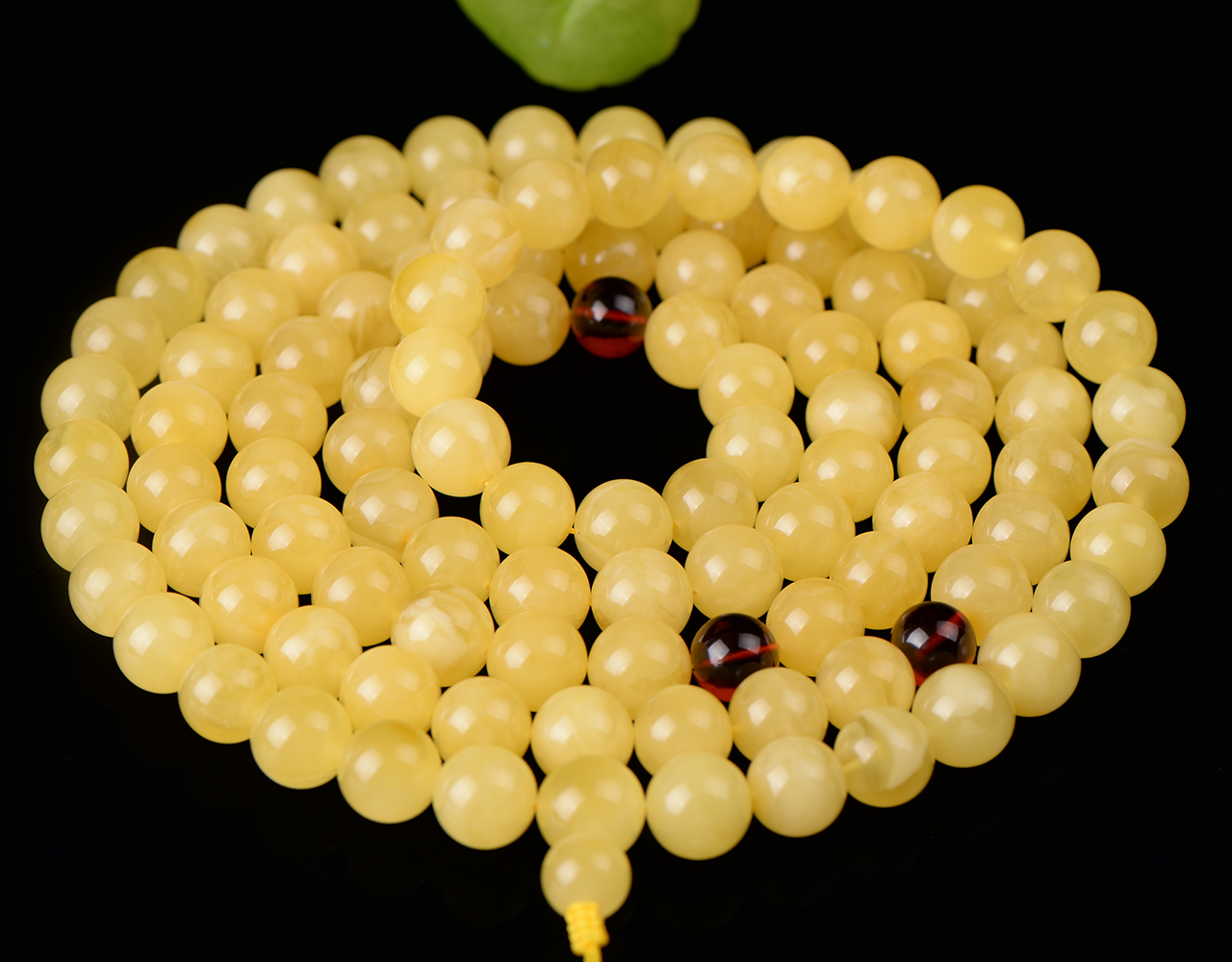 琥珀和蜜蜡哪个更对身体好,琥珀蜜蜡最全知识梳理