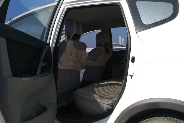 车长安cx20,人人车二手车新车可靠吗