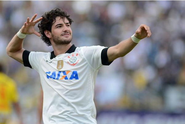 帕托进球全场球迷高喊,帕托球迷高呼迪丽热巴