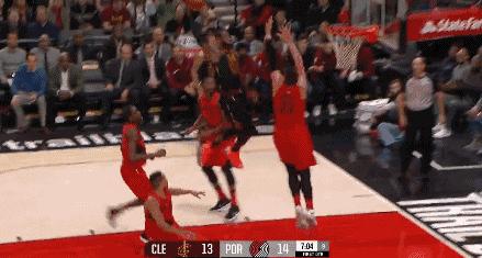 终于忍不住了，骑士真假主帅吵起来了！