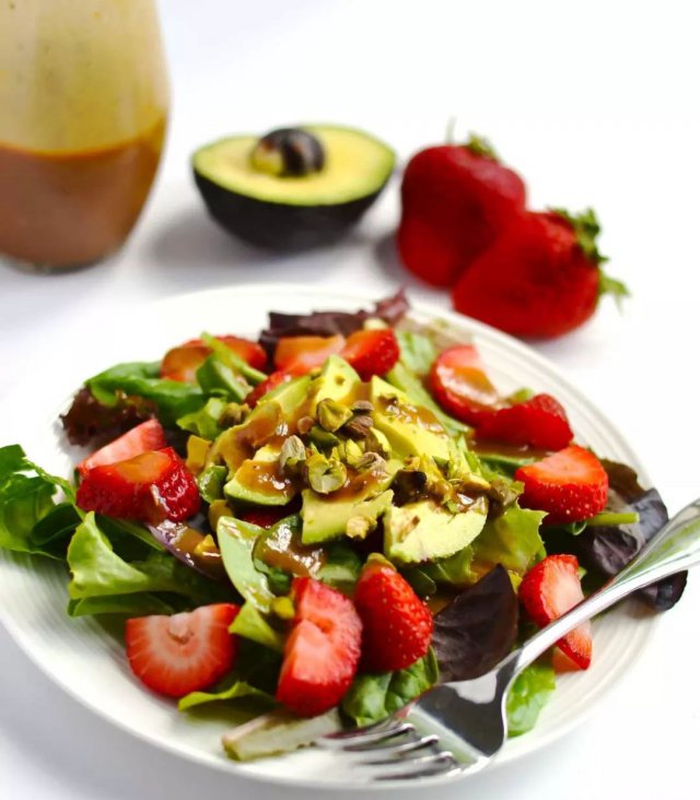 陈冠希吃的苹果,陈冠希吃的白草莓什么品种