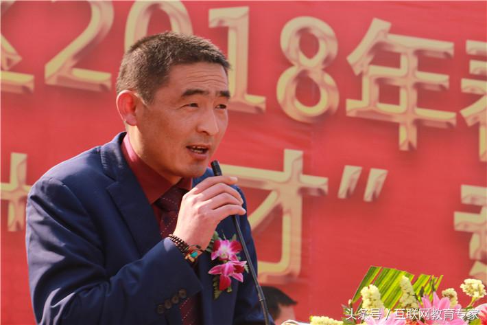 互联网+人才双选会——新华学子踏入职场、挑战高薪的新起点！