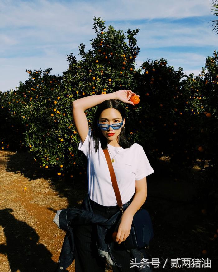 别再一成不变的穿你的Tee了，来些不一样的吧~