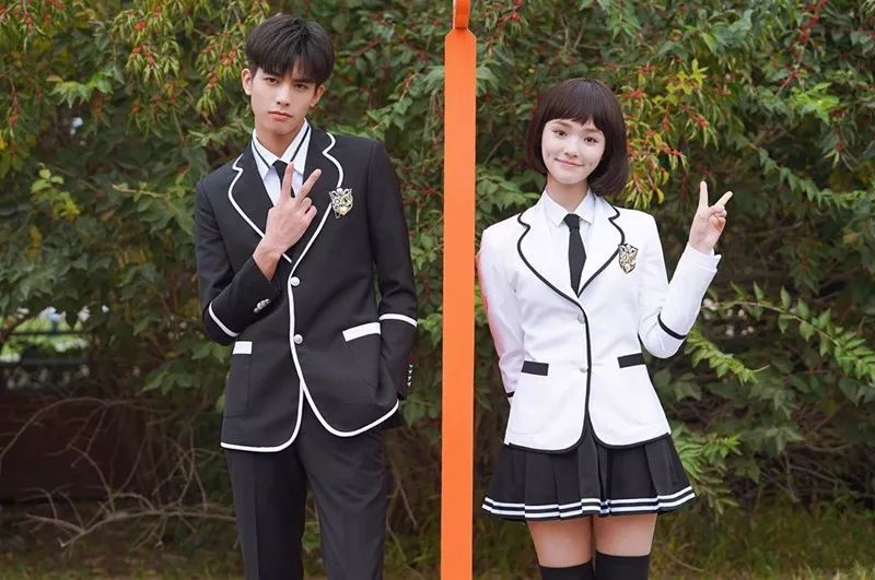 韩国林允妆容教学,裴秀智眼妆画法