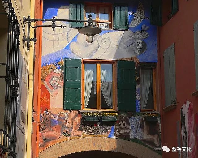 这个穿着靴子的国家竟有这么多特色小镇