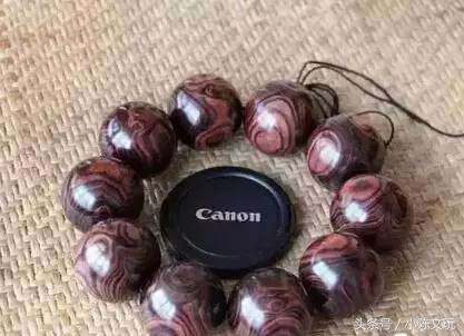 海南黄花梨紫油梨手串多少钱,黄花梨最顶级手串